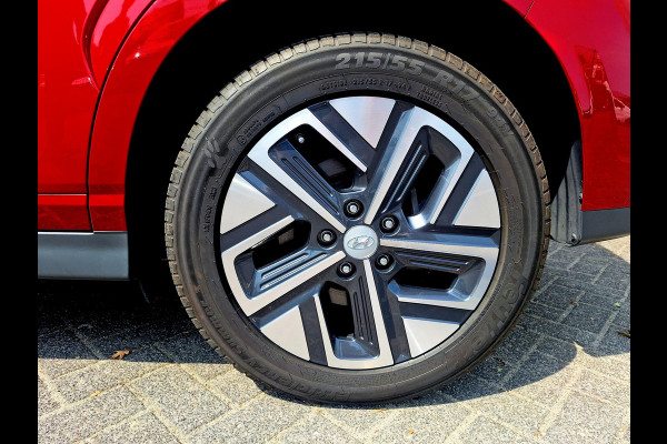 Hyundai Kona EV Comfort Smart 64 kWh | SOH: 96,0% | 3 Fase | Adaptive CC | Navi | Camera | Stoelverwarming | Climate |