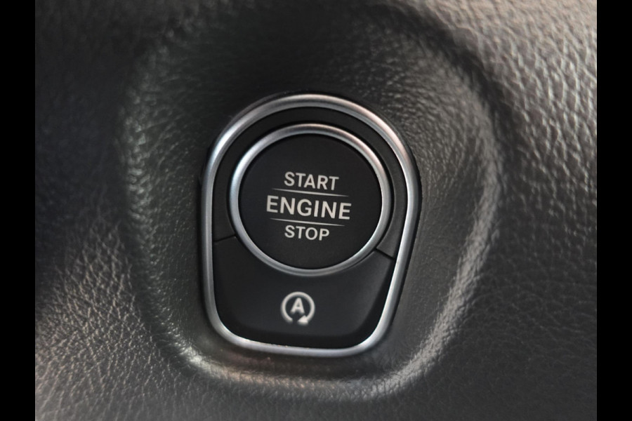 Mercedes-Benz Vito 114 CDI L2 Select Dubbele Cabine Trekhaak Navigatie Apple Carplay/Android Auto Camera Parkeersensoren Cruise Control Climate control Leder Lichtmetalen velgen Getinte ramen
