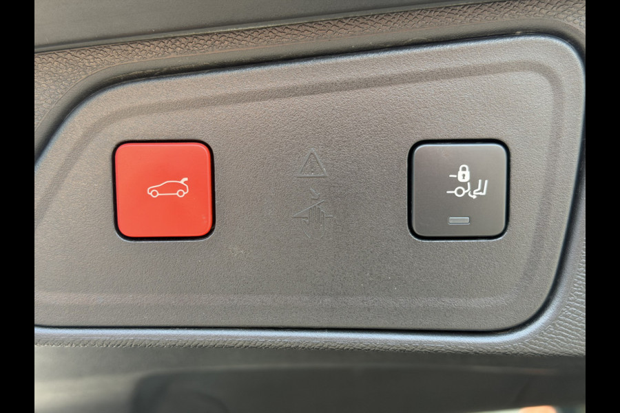 Peugeot 3008 225pk HYbrid Allure Pack Business (Trekhaak - Elektrische klep - 360gr Camera - LED - Automatische Airco - Navigatie - Apple Car