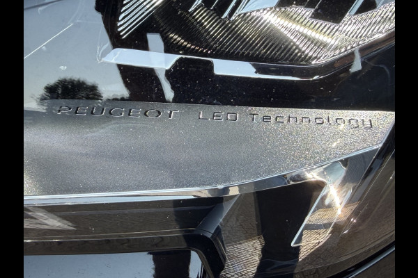 Peugeot 3008 225pk HYbrid Allure Pack Business (Trekhaak - Elektrische klep - 360gr Camera - LED - Automatische Airco - Navigatie - Apple Car