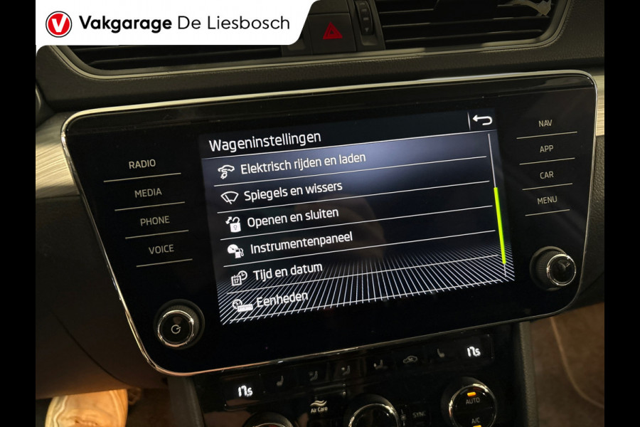 Škoda Superb Combi 1.4 TSI iV Business Edition Plus/navi/stoel stuur verw/trekhaak/apple carplay