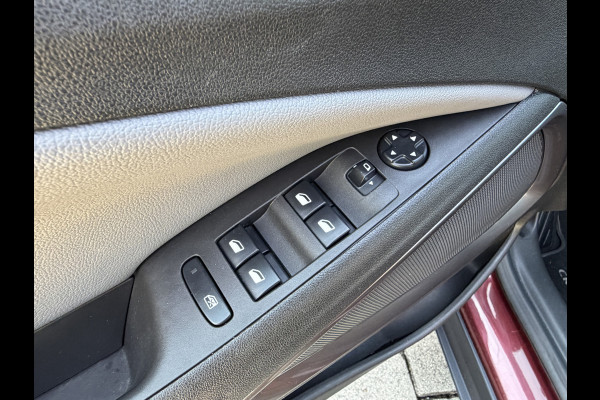 Opel Crossland X BWJ 2019 | 1.2 83PK Online Edition | TREKHAAK | NAVIGATIE | CLIMA | PDC | CARPLAY | CRUISE | LICHTMETAAL |