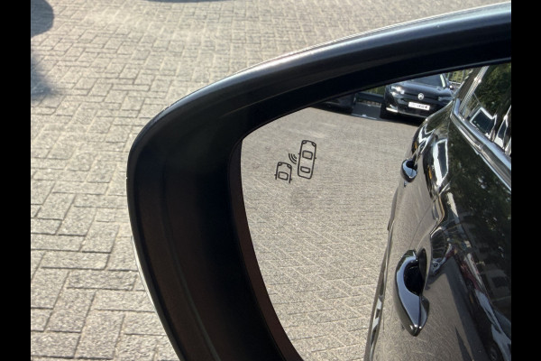 Citroën C3 Aircross 110pk Shine (Elektrisch Schuifdak - trekhaak - Camera - Parkeersensoren V+A - Automatische Airco - Navigatie - Apple carplay)