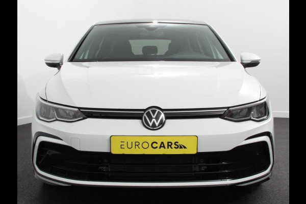 Volkswagen Golf 1.5 eTSI DSG R-Line Panorama dak Navigatie Apple Carplay/Android Auto Climate Control Camera Dab Extra Getint Glas Adaptive Cruise Control Virtual Cockpit Lichtmetalen Velgen