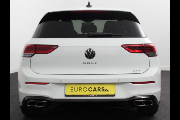 Volkswagen Golf 1.5 eTSI DSG R-Line Panorama dak Navigatie Apple Carplay/Android Auto Climate Control Camera Dab Extra Getint Glas Adaptive Cruise Control Virtual Cockpit Lichtmetalen Velgen
