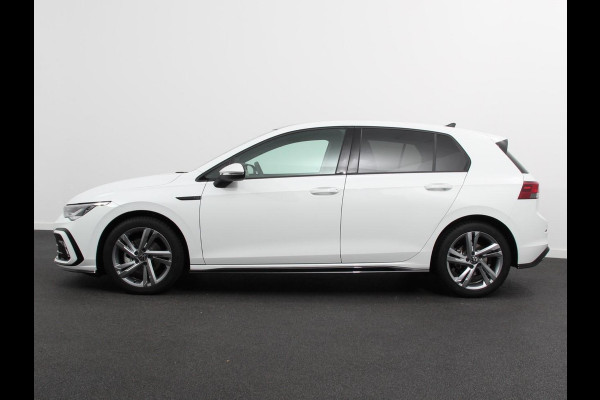 Volkswagen Golf 1.5 eTSI DSG R-Line Panorama dak Navigatie Apple Carplay/Android Auto Climate Control Camera Dab Extra Getint Glas Adaptive Cruise Control Virtual Cockpit Lichtmetalen Velgen