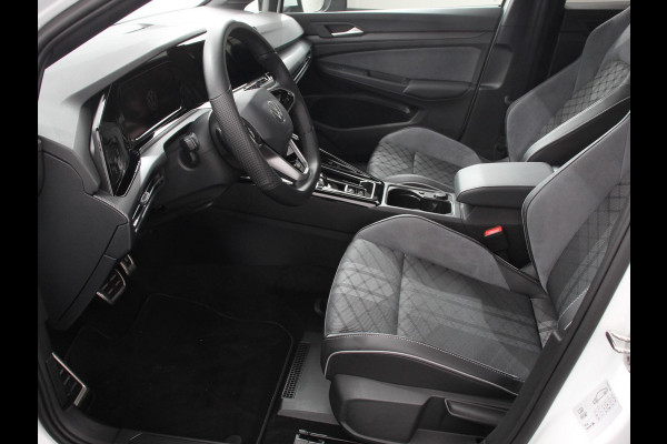 Volkswagen Golf 1.5 eTSI DSG R-Line Panorama dak Navigatie Apple Carplay/Android Auto Climate Control Camera Dab Extra Getint Glas Adaptive Cruise Control Virtual Cockpit Lichtmetalen Velgen