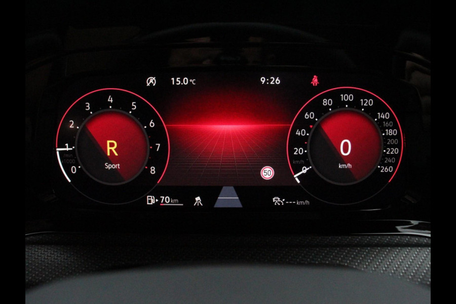 Volkswagen Golf 1.5 eTSI DSG R-Line Panorama dak Navigatie Apple Carplay/Android Auto Climate Control Camera Dab Extra Getint Glas Adaptive Cruise Control Virtual Cockpit Lichtmetalen Velgen