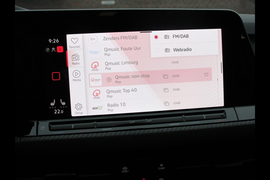 Volkswagen Golf 1.5 eTSI DSG R-Line Panorama dak Navigatie Apple Carplay/Android Auto Climate Control Camera Dab Extra Getint Glas Adaptive Cruise Control Virtual Cockpit Lichtmetalen Velgen