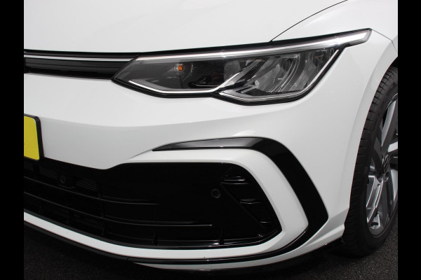 Volkswagen Golf 1.5 eTSI DSG R-Line Panorama dak Navigatie Apple Carplay/Android Auto Climate Control Camera Dab Extra Getint Glas Adaptive Cruise Control Virtual Cockpit Lichtmetalen Velgen