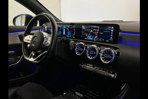 Mercedes-Benz CLA-Klasse Shooting Brake 200 / AMG / Pano / NL-auto / Memory