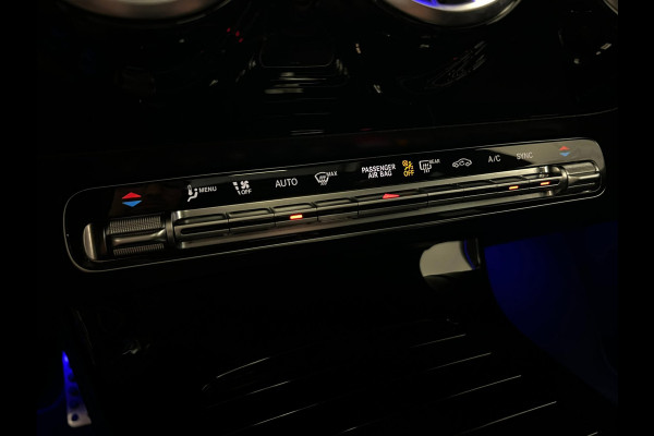 Mercedes-Benz CLA-Klasse Shooting Brake 200 / AMG / Pano / NL-auto / Memory