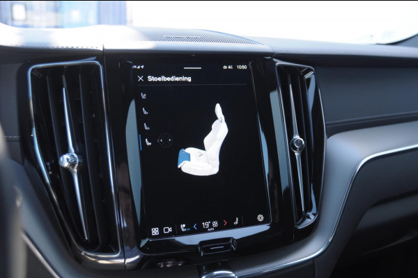 Volvo XC60 T8 455PK Automaat AWD Ultra Black Edition / stoelmassage - en ventilatie / Head-up display/ Harman Kardon audio/ BLIS/ Elektrischbedienbare stoelen met geheugen / Panoramadak/ Adaptive cruise control/ Pilot assist/ Apple Carplay/ Android auto/