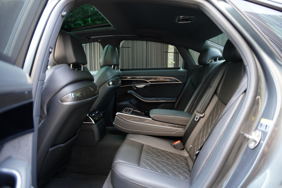 Audi S8 4.0 TFSI Quattro B&O / Active Chassis / NL-Auto