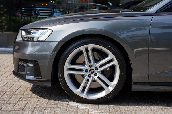 Audi S8 4.0 TFSI Quattro B&O / Active Chassis / NL-Auto