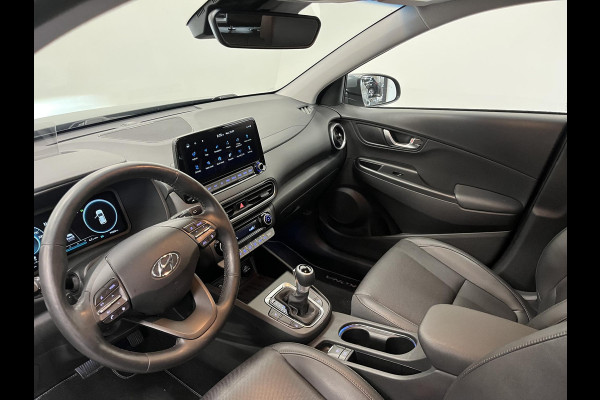 Hyundai Kona 1.6 GDI HEV Sky Bluelink Navigatie Apple Carplay Android Auto Camera Parkeerhulp Adaptive Cruise Control Dodehoekassistent Stoel- en stuurverwarming Full Led Climate Control Lichtmetalen velgen