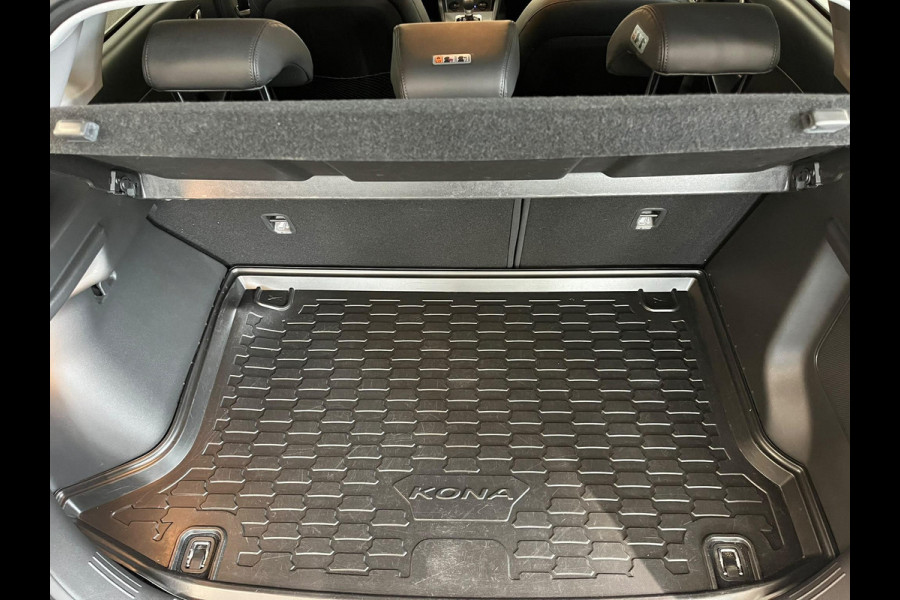 Hyundai Kona 1.6 GDI HEV Sky Bluelink Navigatie Apple Carplay Android Auto Camera Parkeerhulp Adaptive Cruise Control Dodehoekassistent Stoel- en stuurverwarming Full Led Climate Control Lichtmetalen velgen