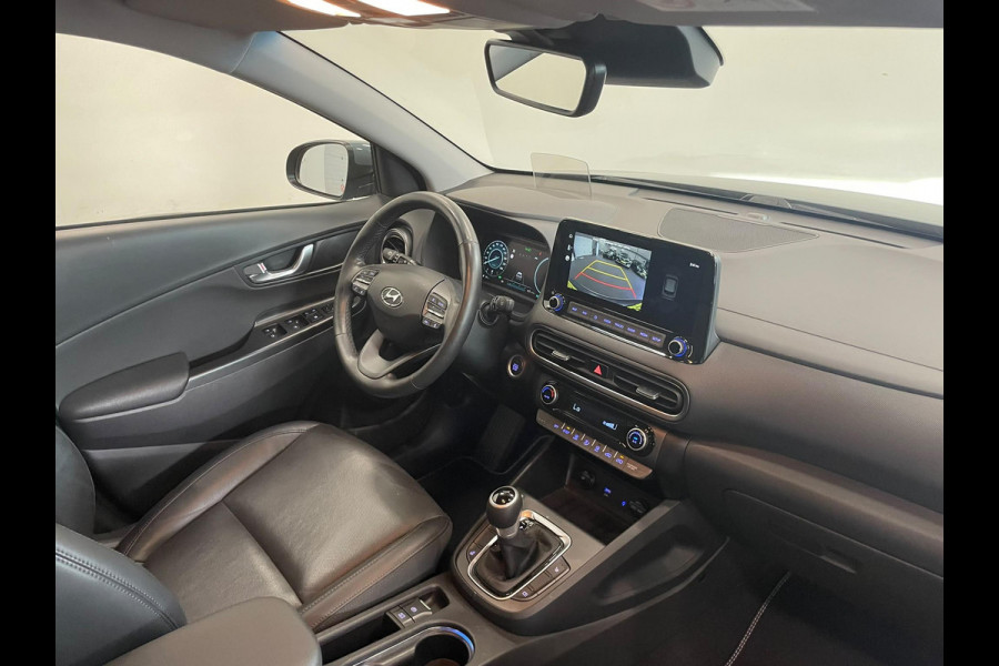 Hyundai Kona 1.6 GDI HEV Sky Bluelink Navigatie Apple Carplay Android Auto Camera Parkeerhulp Adaptive Cruise Control Dodehoekassistent Stoel- en stuurverwarming Full Led Climate Control Lichtmetalen velgen