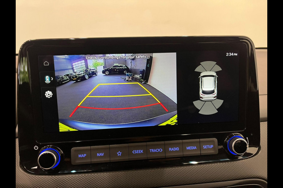 Hyundai Kona 1.6 GDI HEV Sky Bluelink Navigatie Apple Carplay Android Auto Camera Parkeerhulp Adaptive Cruise Control Dodehoekassistent Stoel- en stuurverwarming Full Led Climate Control Lichtmetalen velgen