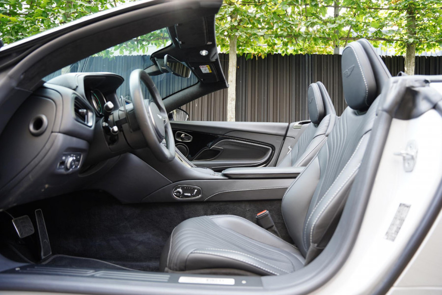 Aston Martin DB11 Volante 4.0 V8 / B&O Advanced / Dealer Serviced