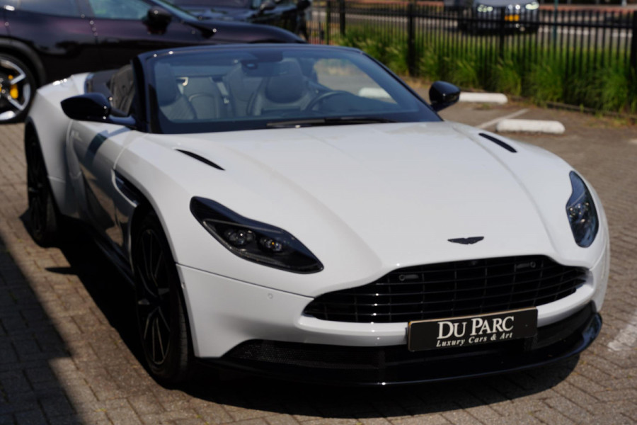 Aston Martin DB11 Volante 4.0 V8 / B&O Advanced / Dealer Serviced