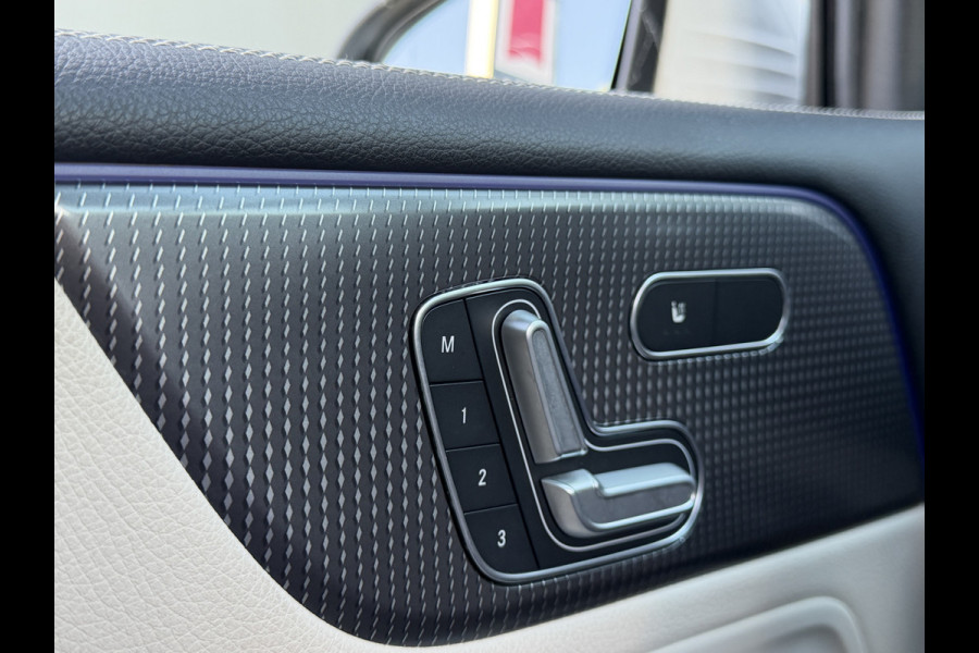 Mercedes-Benz Glb BWJ 2021 | 180 Bus Sol Luxury 7p. AUTOMAAT | PANO DAK | LEER | CAMERA | CLIMA | NAVI | STOELVERW | FULL LED | DIGI DASH |