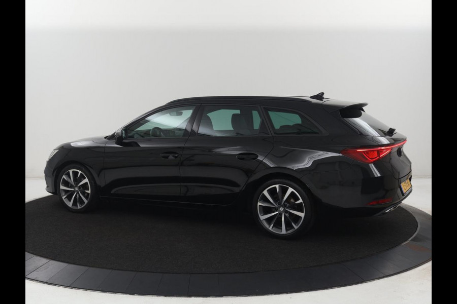 Seat Leon Sportstourer 1.5 TSI FR Launch Edition | Stuur/stoelverwarming | Carplay | Climate Control | Adaptive cruise | Park assist | Camera | Sfeerverlichting | Virtuele dashboard | Full LED |