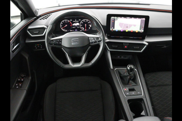 Seat Leon Sportstourer 1.5 TSI FR Launch Edition | Stuur/stoelverwarming | Carplay | Climate Control | Adaptive cruise | Park assist | Camera | Sfeerverlichting | Virtuele dashboard | Full LED |