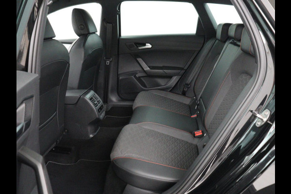 Seat Leon Sportstourer 1.5 TSI FR Launch Edition | Stuur/stoelverwarming | Carplay | Climate Control | Adaptive cruise | Park assist | Camera | Sfeerverlichting | Virtuele dashboard | Full LED |