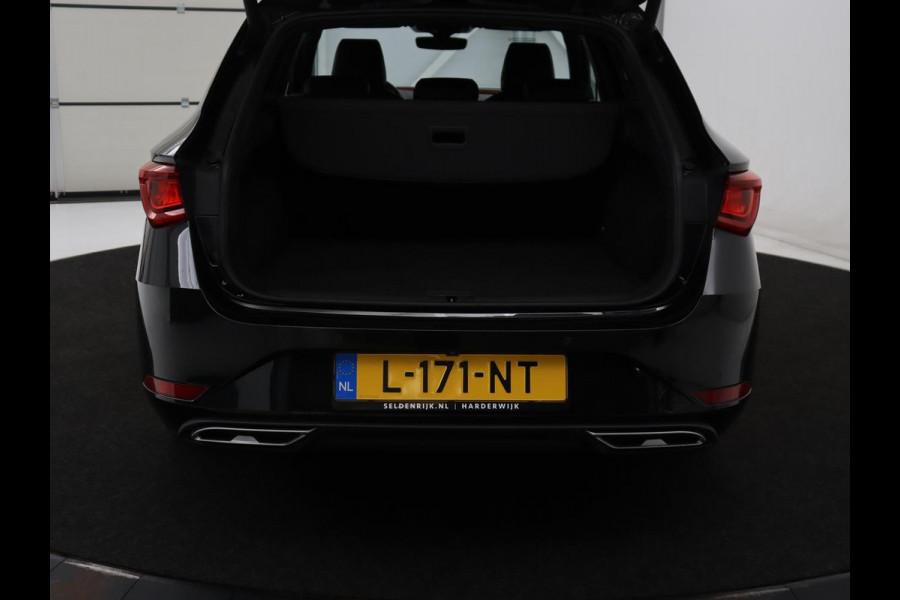 Seat Leon Sportstourer 1.5 TSI FR Launch Edition | Stuur/stoelverwarming | Carplay | Climate Control | Adaptive cruise | Park assist | Camera | Sfeerverlichting | Virtuele dashboard | Full LED |