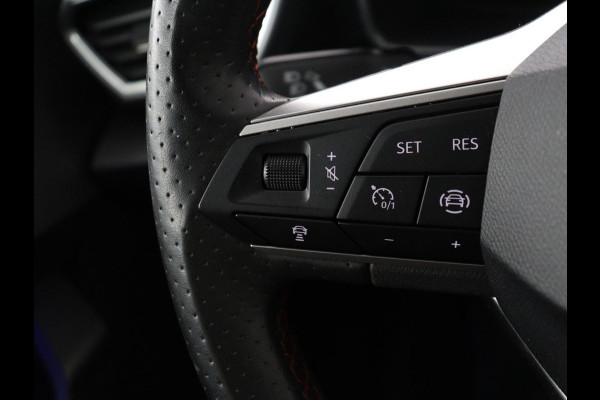 Seat Leon Sportstourer 1.5 TSI FR Launch Edition | Stuur/stoelverwarming | Carplay | Climate Control | Adaptive cruise | Park assist | Camera | Sfeerverlichting | Virtuele dashboard | Full LED |