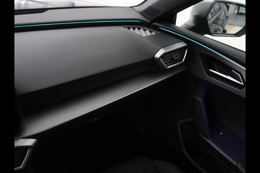 Seat Leon Sportstourer 1.5 TSI FR Launch Edition | Stuur/stoelverwarming | Carplay | Climate Control | Adaptive cruise | Park assist | Camera | Sfeerverlichting | Virtuele dashboard | Full LED |