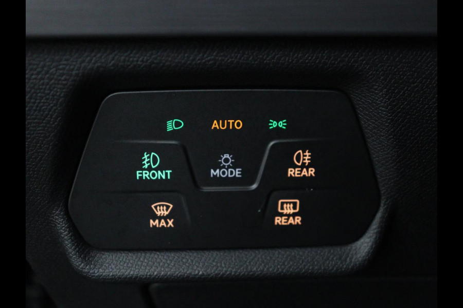 Seat Leon Sportstourer 1.5 TSI FR Launch Edition | Stuur/stoelverwarming | Carplay | Climate Control | Adaptive cruise | Park assist | Camera | Sfeerverlichting | Virtuele dashboard | Full LED |