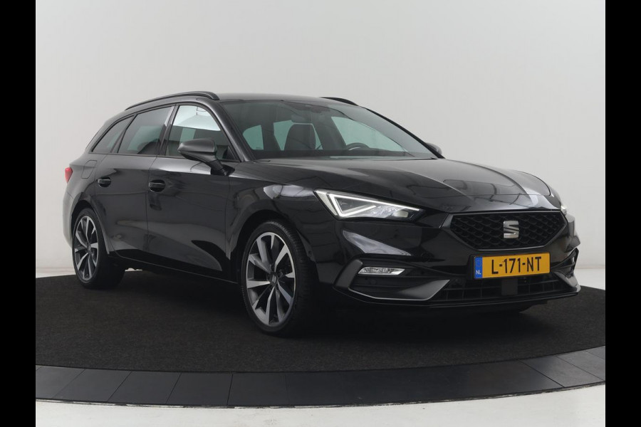 Seat Leon Sportstourer 1.5 TSI FR Launch Edition | Stuur/stoelverwarming | Carplay | Climate Control | Adaptive cruise | Park assist | Camera | Sfeerverlichting | Virtuele dashboard | Full LED |