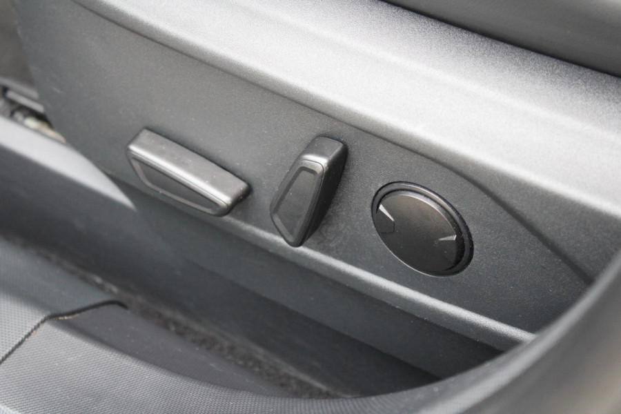 Ford Mustang Mach-E RWD 75 kWh | SOH 92,5% | B&O Audio | Technology Pack Plus | Panorama Dak | Volledig Lederen Interieur. |