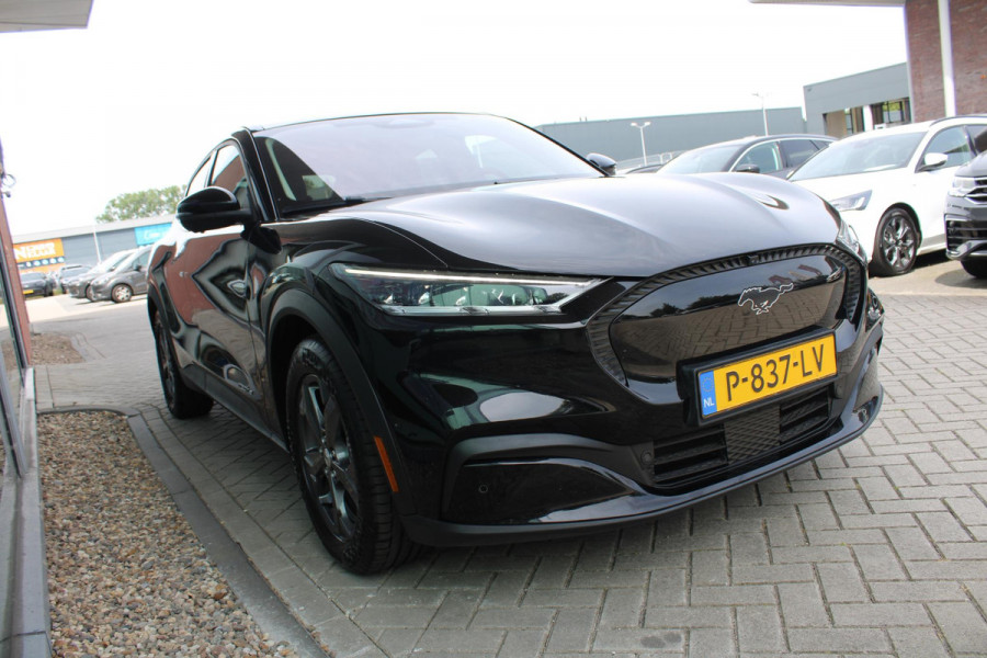 Ford Mustang Mach-E RWD 75 kWh | SOH 92,5% | B&O Audio | Technology Pack Plus | Panorama Dak | Volledig Lederen Interieur. |