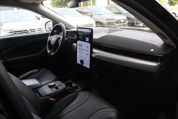 Ford Mustang Mach-E RWD 75 kWh | SOH 92,5% | B&O Audio | Technology Pack Plus | Panorama Dak | Volledig Lederen Interieur. |