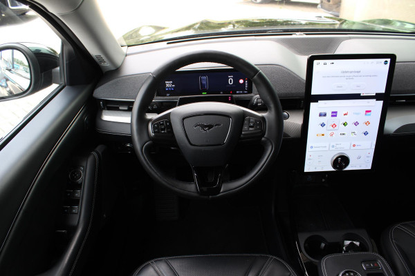 Ford Mustang Mach-E RWD 75 kWh | SOH 92,5% | B&O Audio | Technology Pack Plus | Panorama Dak | Volledig Lederen Interieur. |