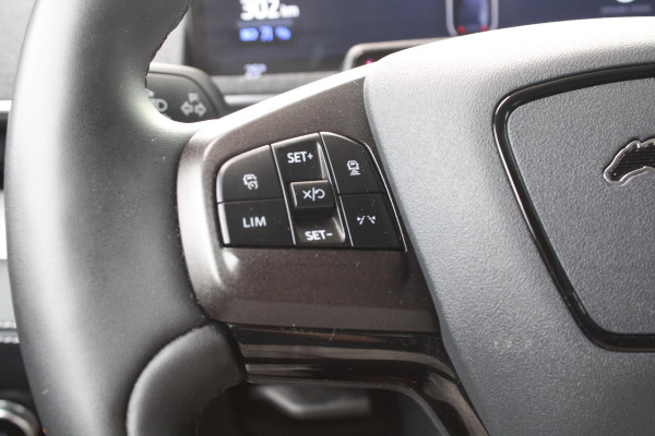 Ford Mustang Mach-E RWD 75 kWh | SOH 92,5% | B&O Audio | Technology Pack Plus | Panorama Dak | Volledig Lederen Interieur. |