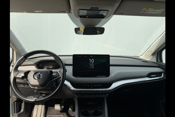 Škoda ENYAQ iV BWJ 12-2021 | 60 | TREKHAAK | WARMTEPOMP | CAMERA A | CLIMA | NAVI |CARPLAY | PDC 2X |