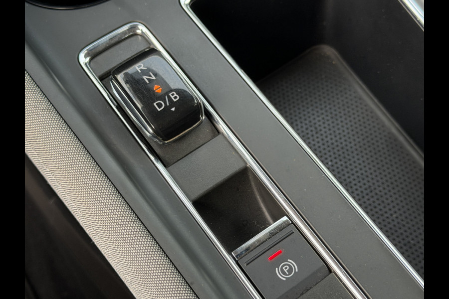 Škoda ENYAQ iV BWJ 12-2021 | 60 | TREKHAAK | WARMTEPOMP | CAMERA A | CLIMA | NAVI |CARPLAY | PDC 2X |