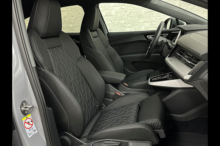 Audi Q4 e-tron 40 204pk 77 kWh | #RS-Leder | 5x Q4 OP VOORRAAD! | ACC | Matrix Led | 3 Zone Clima | Kieselgrau | 2023 | Btw auto, 27150,= ex. | Bovag garantie. 4x Q4 op voorraad!