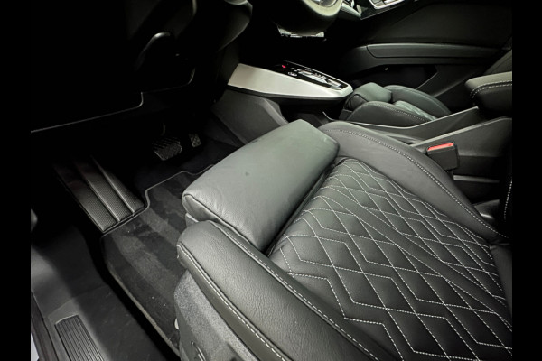 Audi Q4 e-tron 40 204pk 77 kWh | #RS-Leder | 5x Q4 OP VOORRAAD! | ACC | Matrix Led | 3 Zone Clima | Kieselgrau | 2023 | Btw auto, 27150,= ex. | Bovag garantie. 4x Q4 op voorraad!