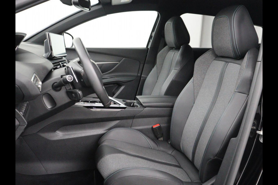 Peugeot 3008 1.6 HYbrid 225 Active Pack Business | SOH 98.8% | Half Leder | Adaptive cruise | 360 camera | Carplay | Climate control | Dodehoek detectie | DAB |