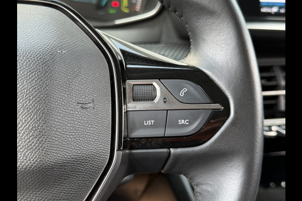 Peugeot e-2008 BWJ 2022 | EV 136PK Allure 50 kWh | LEDER/STOF | CLIMA | NAVI | CAMERA A | CARPLAY | PRIVACY GLASS | PDC |