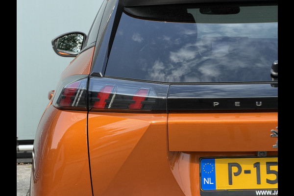 Peugeot e-2008 BWJ 2022 | EV 136PK Allure 50 kWh | LEDER/STOF | CLIMA | NAVI | CAMERA A | CARPLAY | PRIVACY GLASS | PDC |