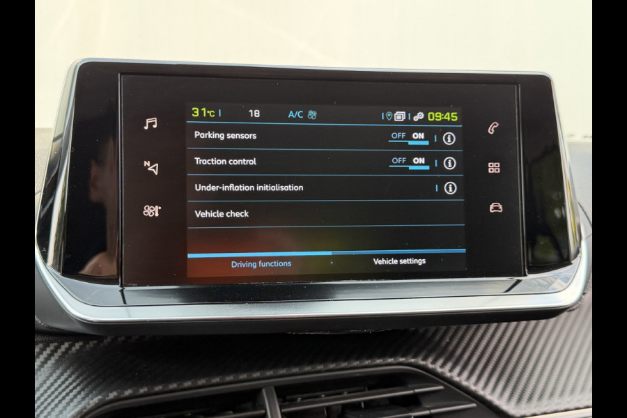 Peugeot e-2008 BWJ 2022 | EV 136PK Allure 50 kWh | LEDER/STOF | CLIMA | NAVI | CAMERA A | CARPLAY | PRIVACY GLASS | PDC |