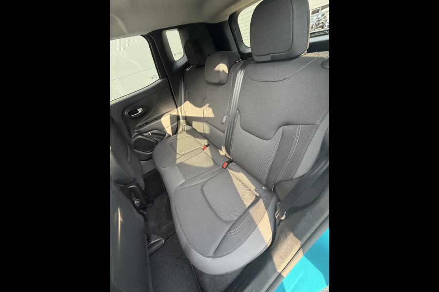 Jeep Renegade 150pk Limited Edition (Trekhaak - LED - 18"incl 4S - Automatische Airco - Stoel-/-stuurverwarming - Camera - Apple Carplay - Nav