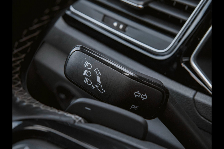 Volkswagen T-Roc 2.0 TSI 4Motion R | PANO | LEDER | CAMERA | BEATS