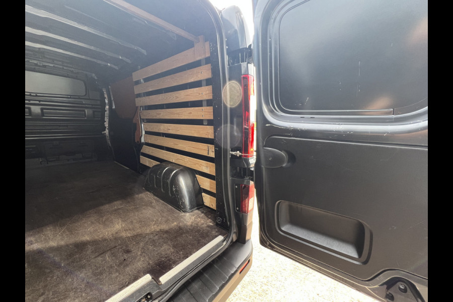 Renault Trafic 2.0 dCi 130 T30 L2H1 Work Edition
